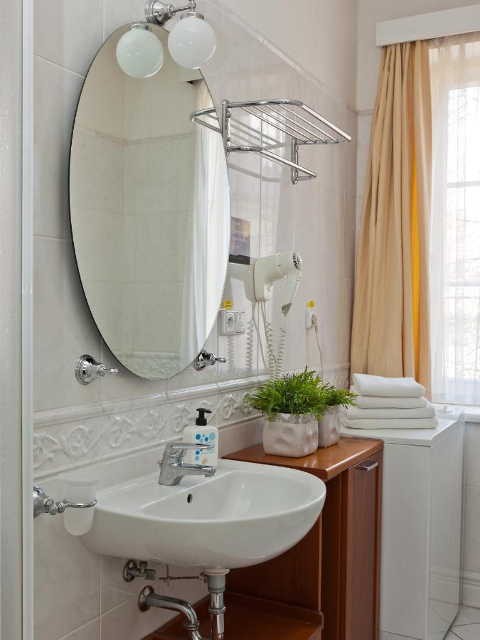 Apartment Lovely - Truhlarska Prag